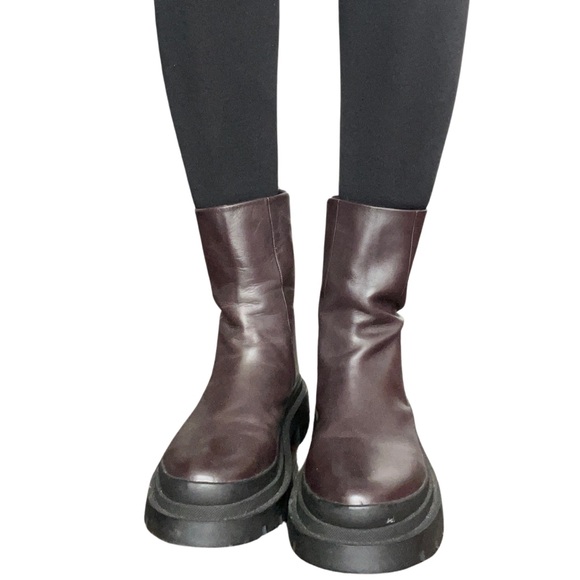 STEVE MADDEN BROWN PLATFORM ANKLE BOOTS WITH ZIPPER BACK - Picture 5 of 12